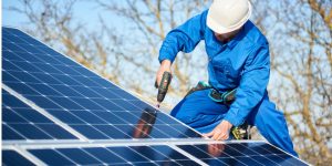 Installation Maintenance Panneaux Solaires Photovoltaïques à Verrue